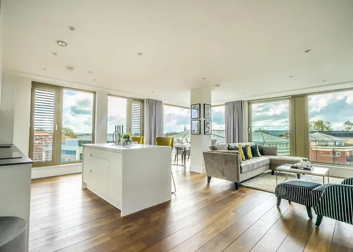 Skyview Retreat @ Ryedale House * York