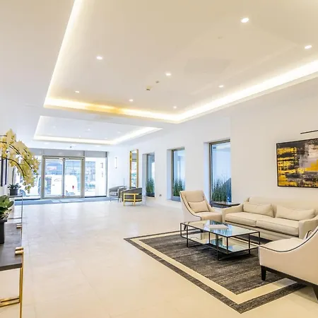 Skyview Retreat @ Ryedale House Апартаменты Йорк