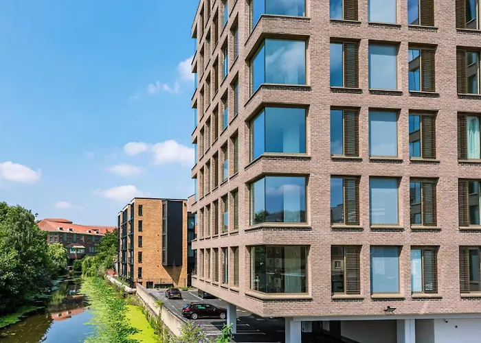 Skyview Retreat @ Ryedale House