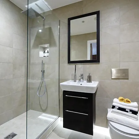 Apartment Skyview Retreat @ Ryedale House *