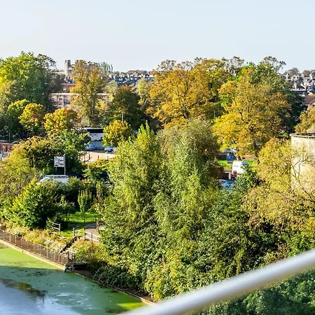 Apartment Skyview Retreat @ Ryedale House *